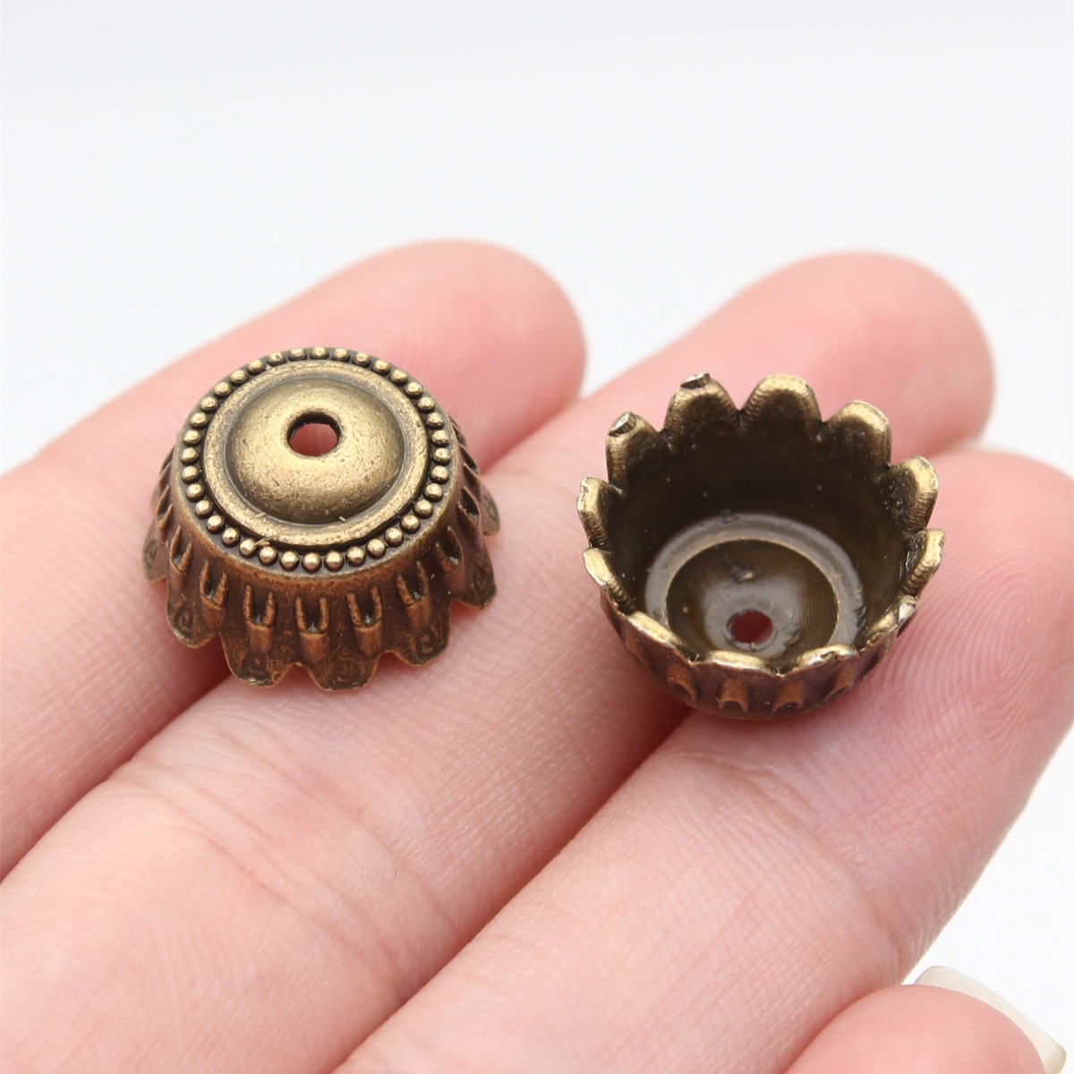 Metal Püsküllü Kapaklar, Balmu - Jewelry Making Wax incelemesi ve fiyatı