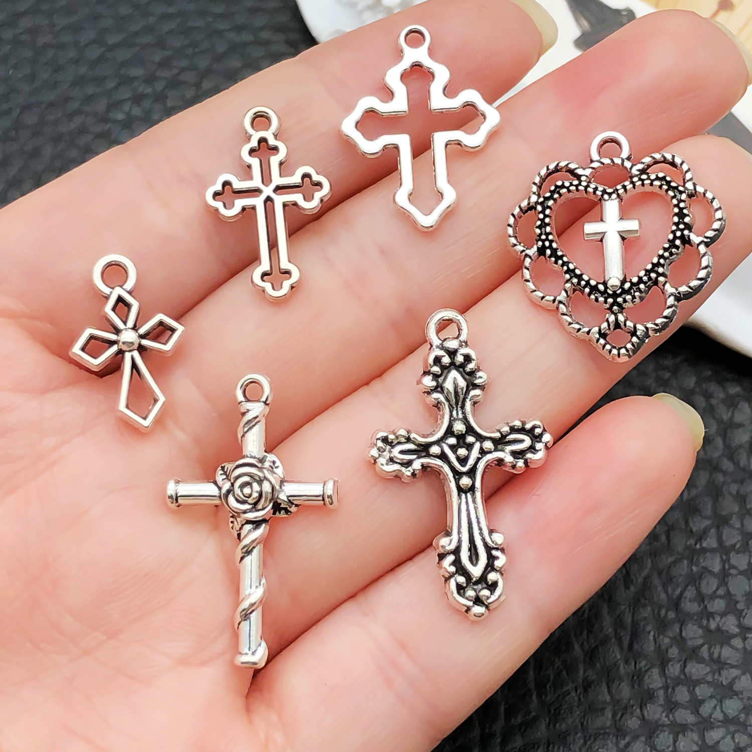 52 adet Çeşitli Çapraz Kolye ( - Jewelry Making Course incelemesi ve fiyatı